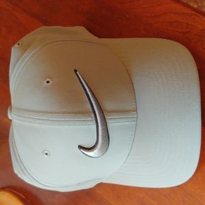 Nike drifit classic 99 hat never worn